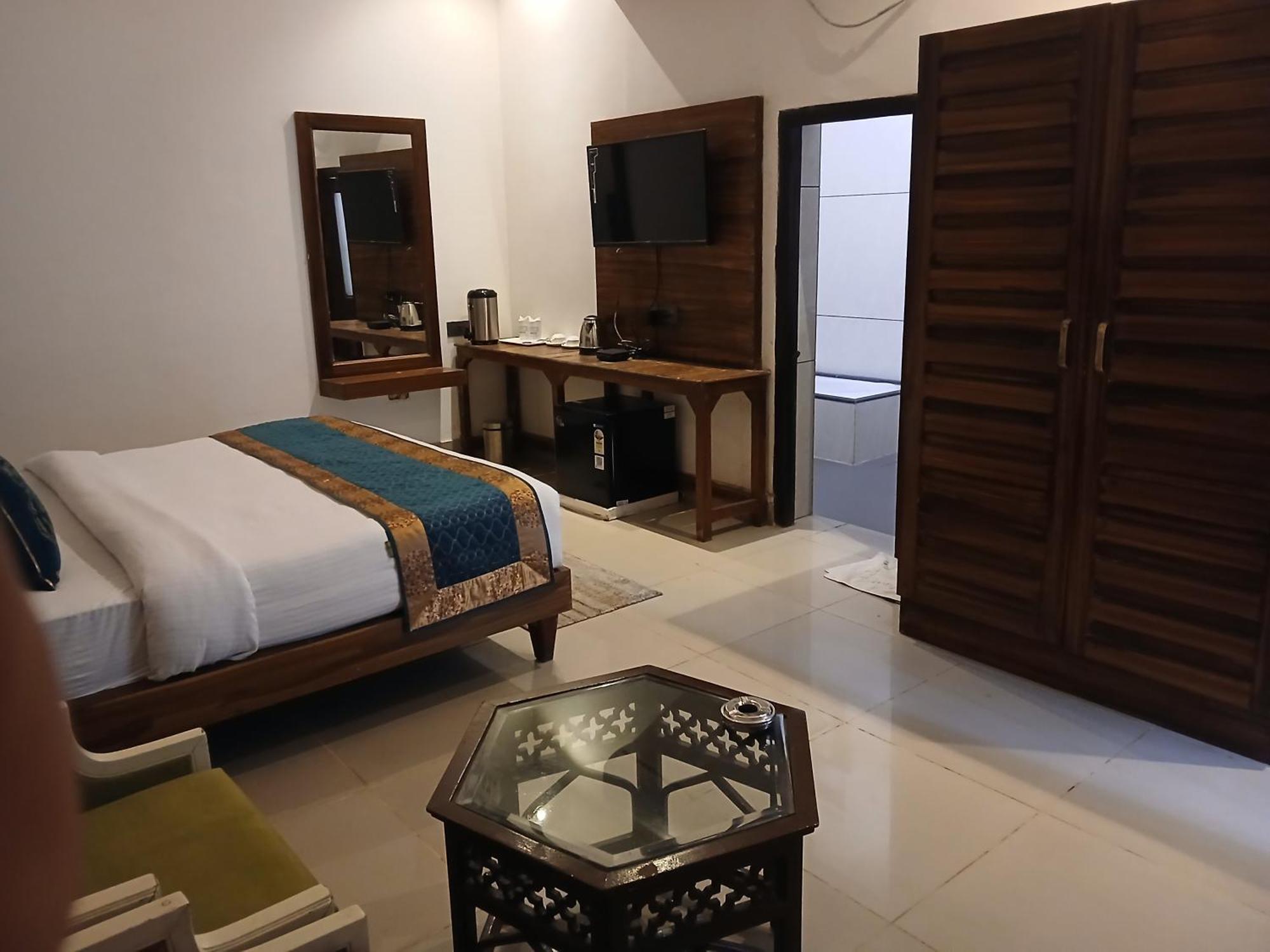 Panna Tiger Resort- Riverside Property Rajgarh  Exterior photo